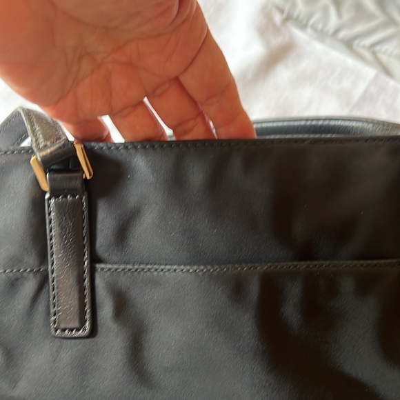 Michael Kors jet set nylon bag black color. - Picture 10 of 13